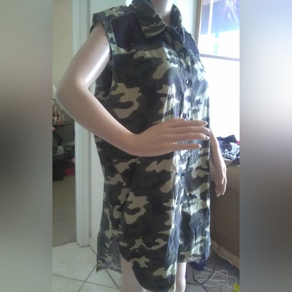 BNWOT CAMO DRESS BY KROIX SZ. 2X ROUNDED HEM MESH BUTTON DWN UNFIN. SLEEVES HI/L - Picture 2 of 9